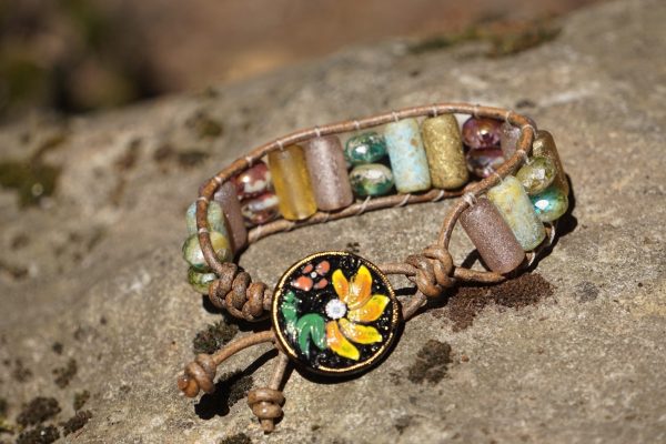 Flower Button Bracelet - Image 2