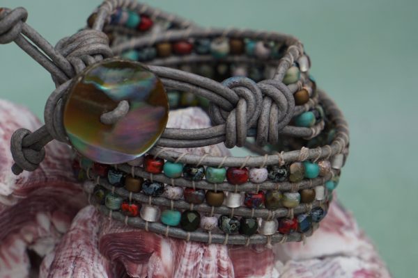 Ocean Mist Shell Button Leather Wrap Bracelet - Image 2