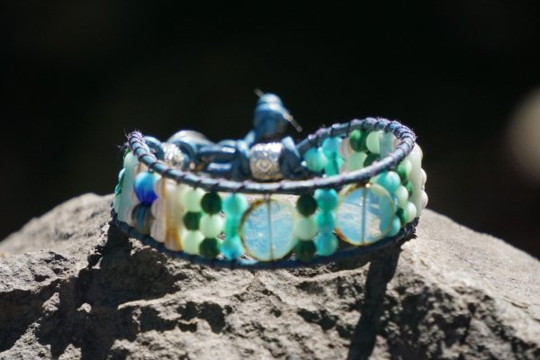 Vintage Pearl Silver Button Bracelet - Image 6