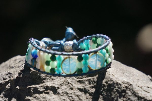 Vintage Pearl Silver Button Bracelet - Image 5